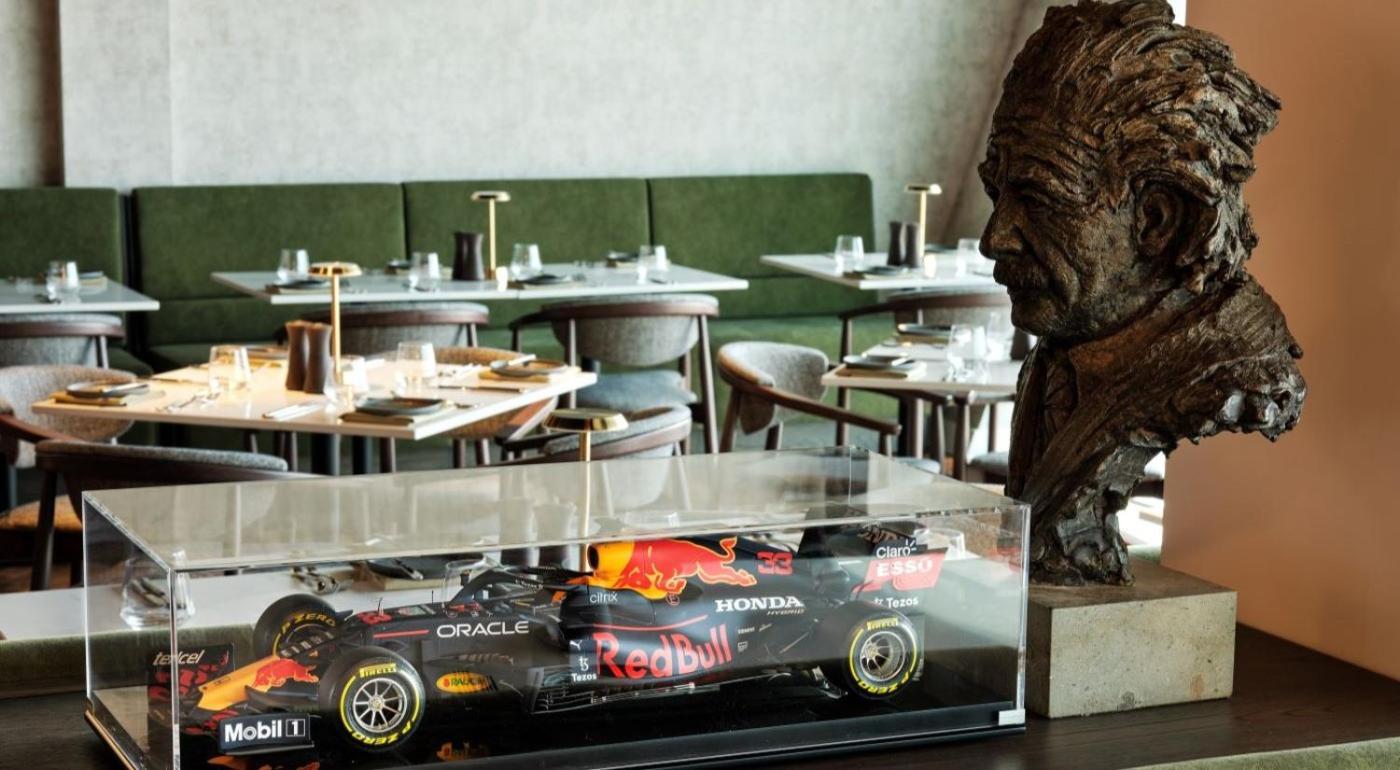 Escapade Silverstone Hotel 5*